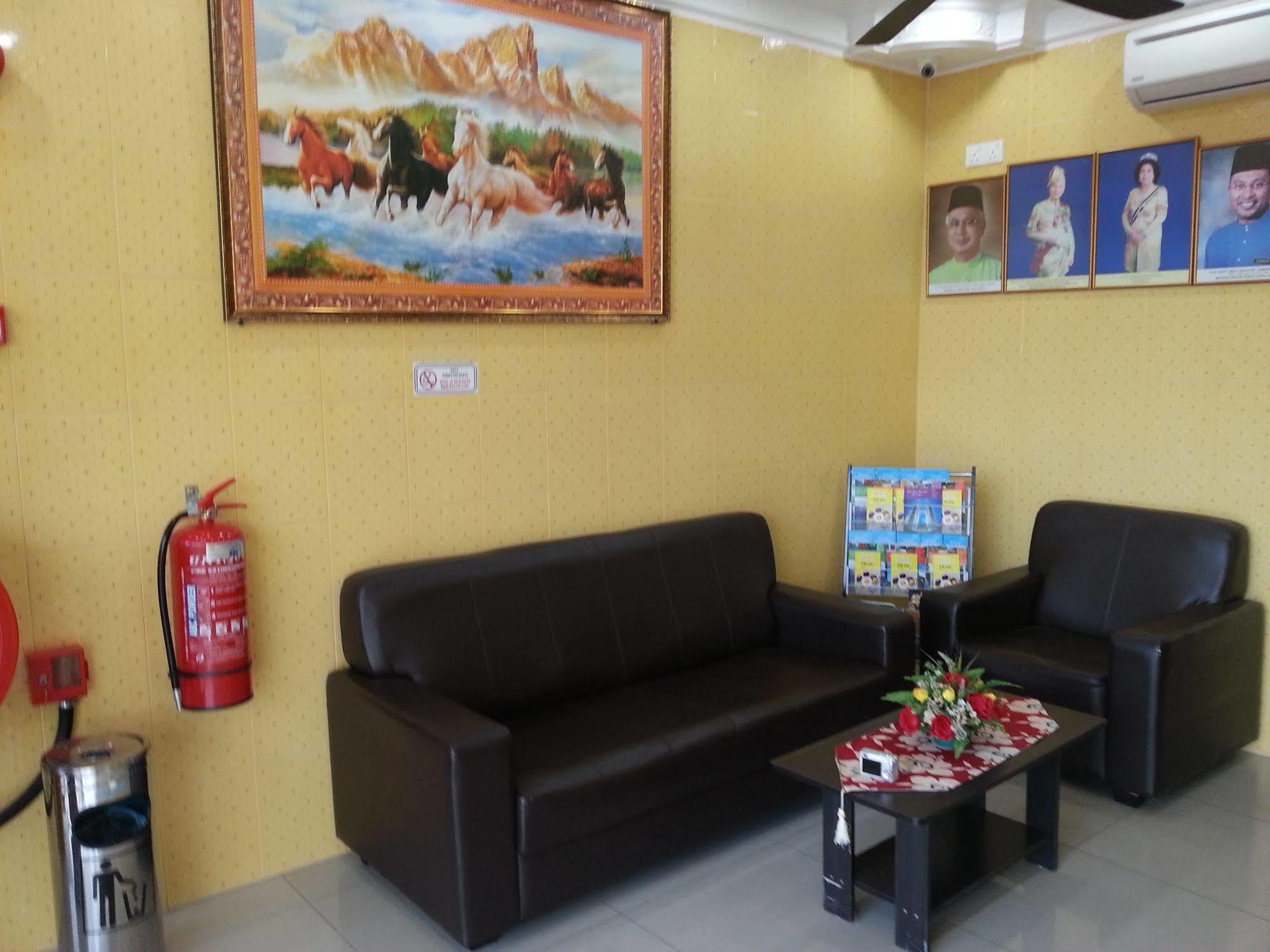 Bercam Times Inn Hotel Ипох Екстериор снимка