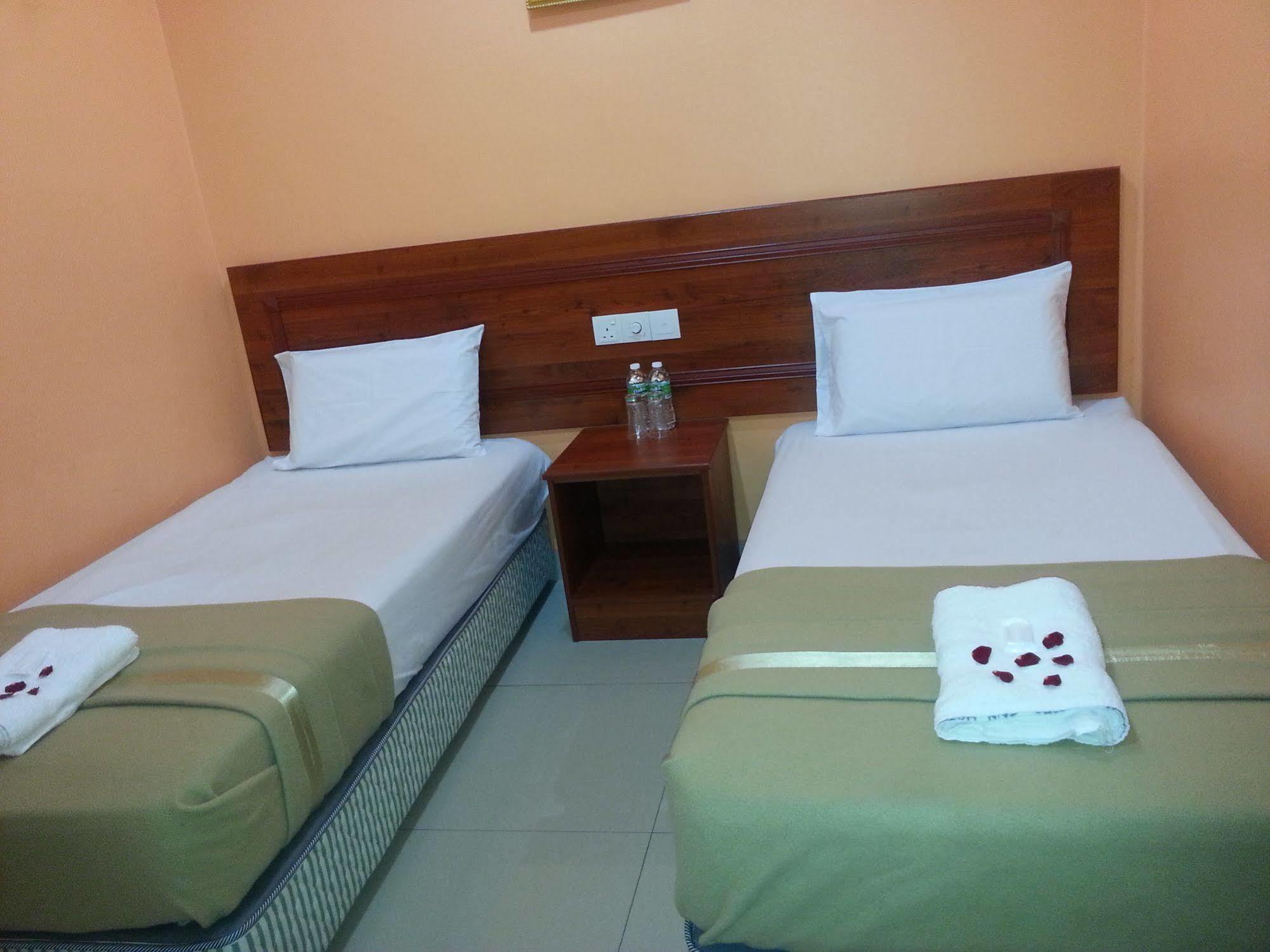 Bercam Times Inn Hotel Ипох Екстериор снимка