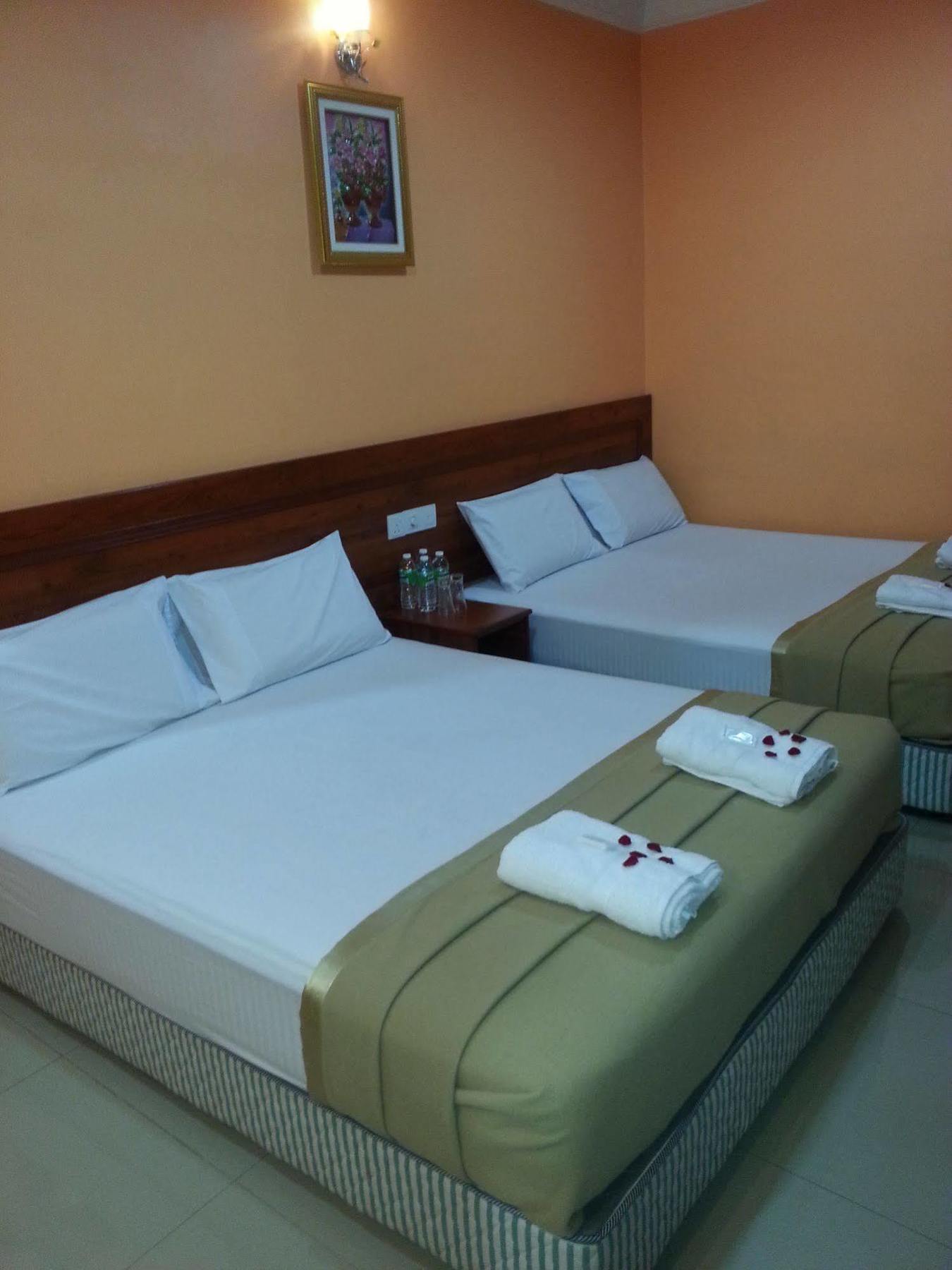 Bercam Times Inn Hotel Ипох Екстериор снимка
