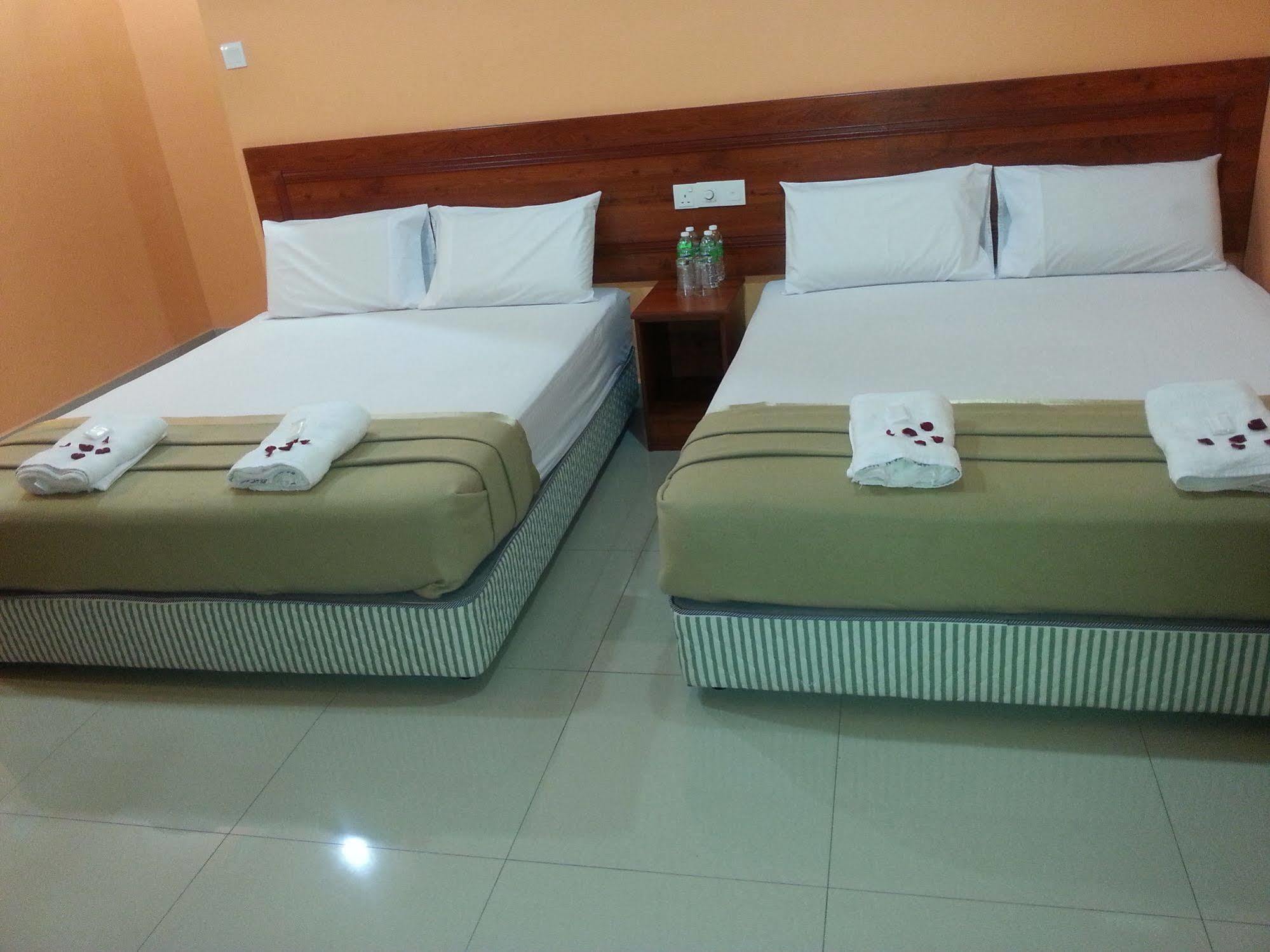 Bercam Times Inn Hotel Ипох Екстериор снимка